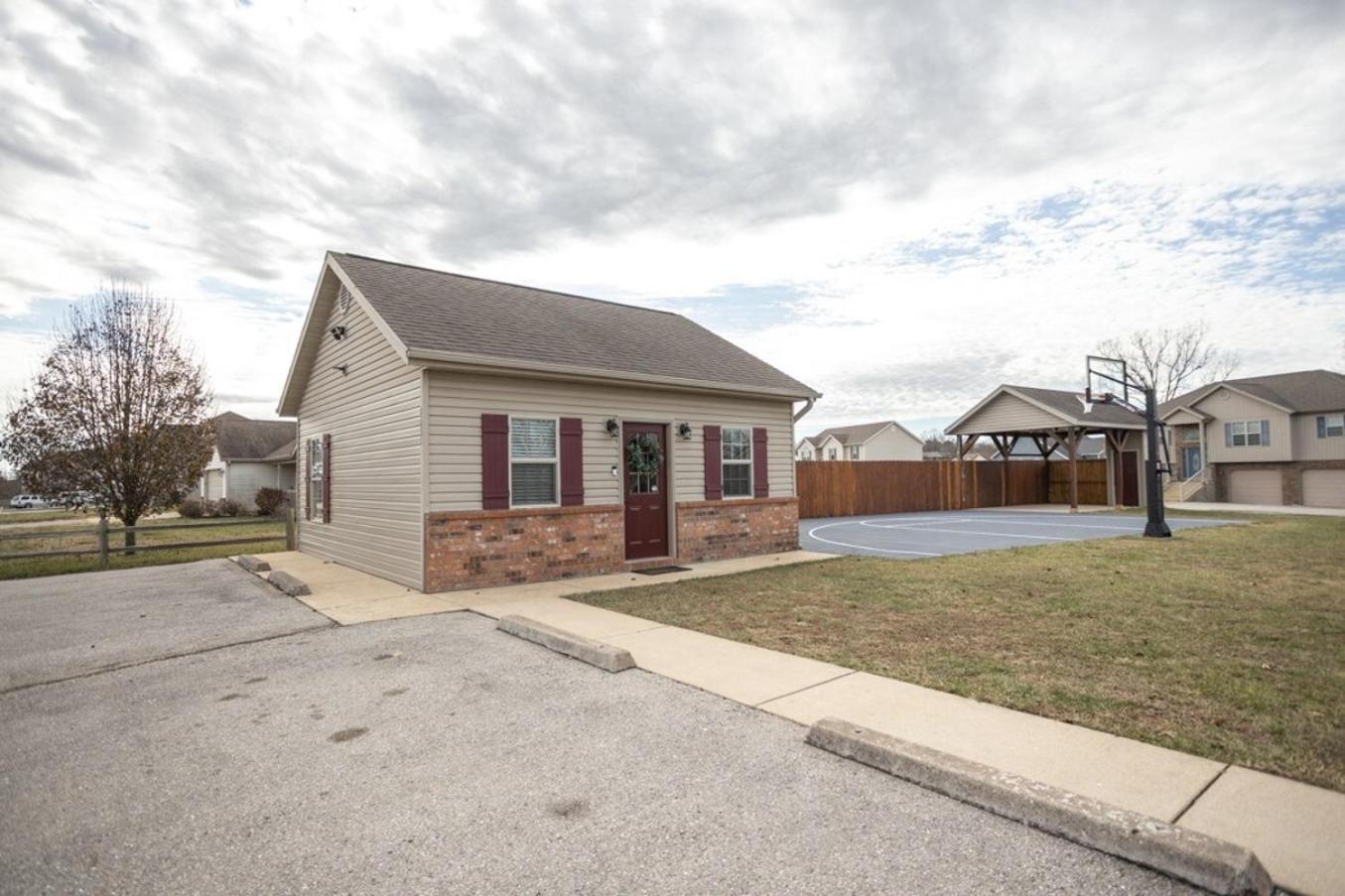 Tiny Home With Hot Tub Near Ft Leonard Wood! Waynesville Екстериор снимка