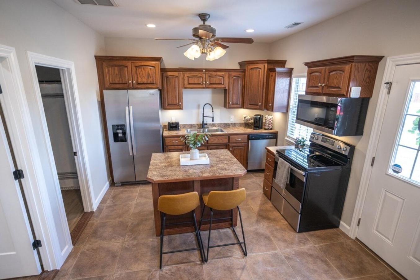 Tiny Home With Hot Tub Near Ft Leonard Wood! Waynesville Екстериор снимка